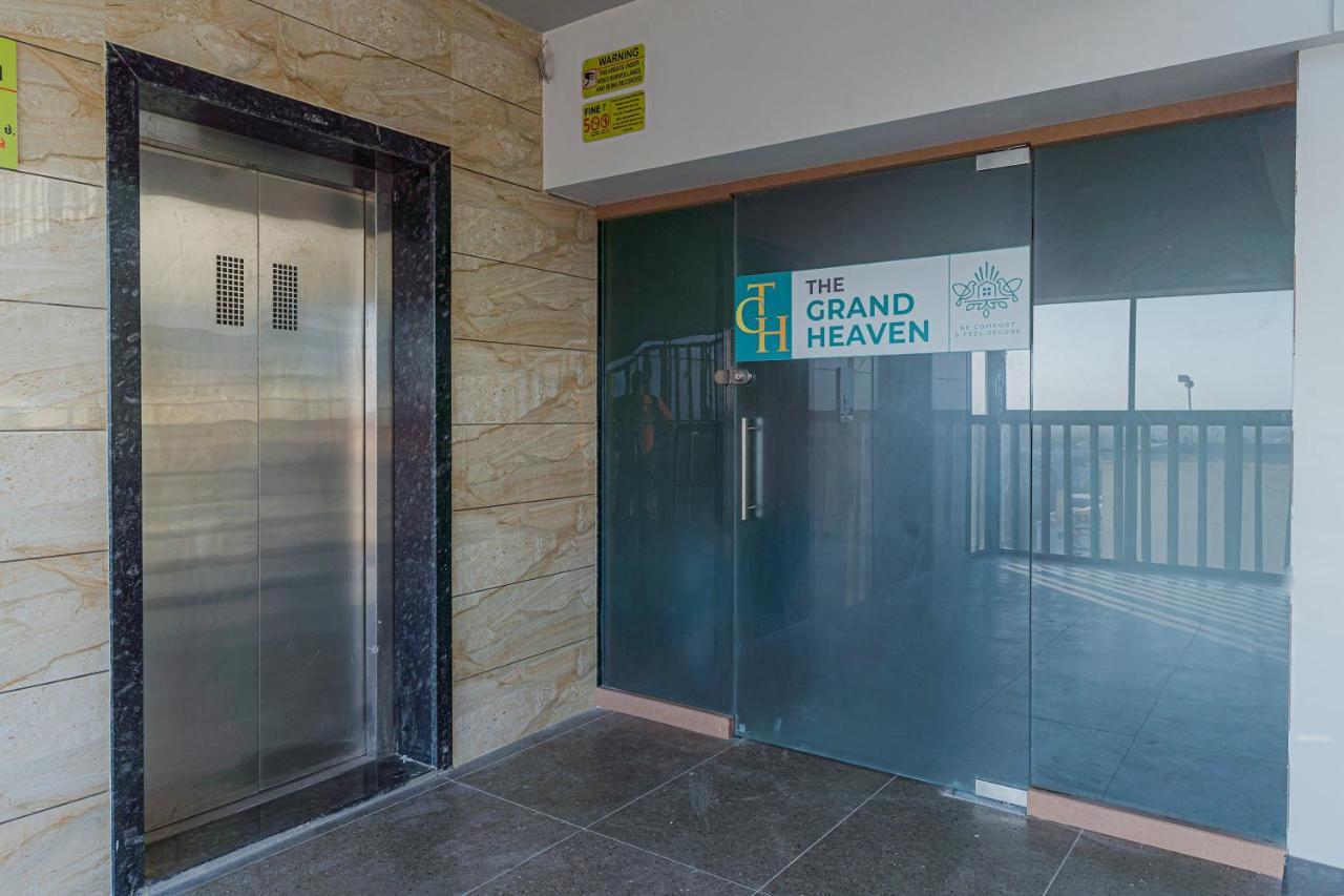 Hotel The Grand Heaven 甘地讷格尔 外观 照片